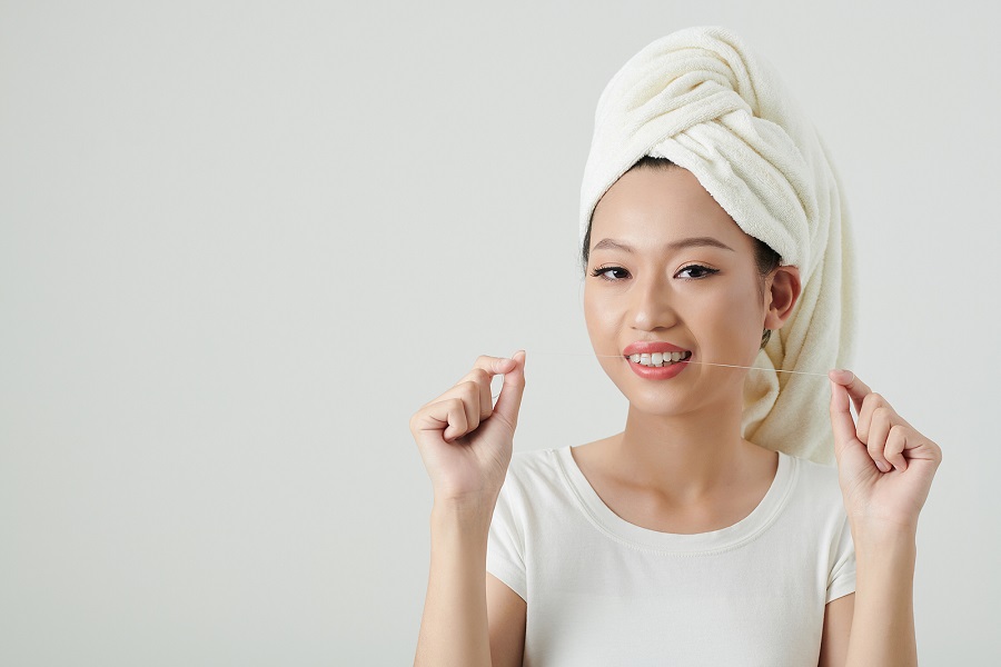 Floss Your Way to a Healthier Mouth and a Healthier Body!